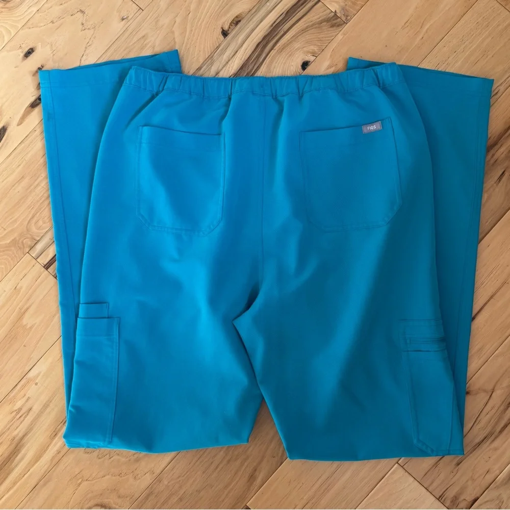 Figs Cairo scrub pants teal men’s straight leg cargo size XL tall